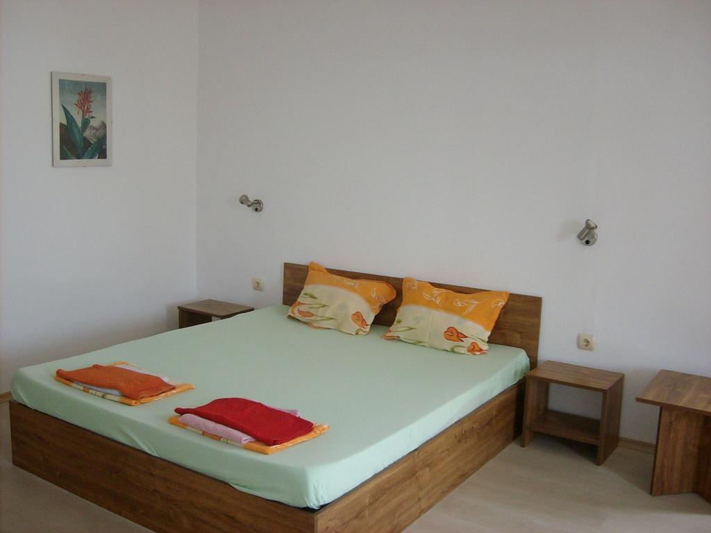 Hotel Neven Primorsko Phòng bức ảnh