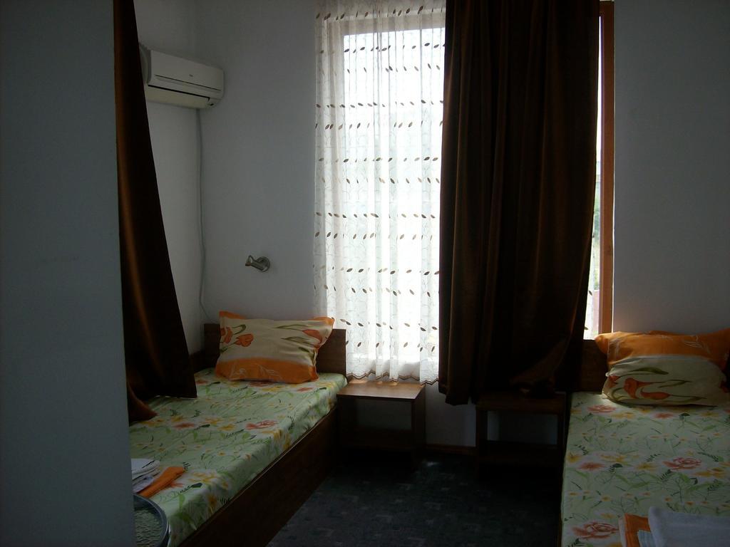 Hotel Neven Primorsko Phòng bức ảnh