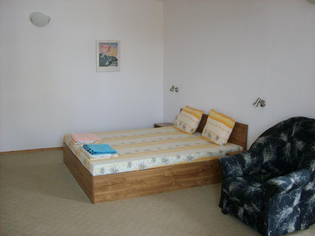 Hotel Neven Primorsko Phòng bức ảnh