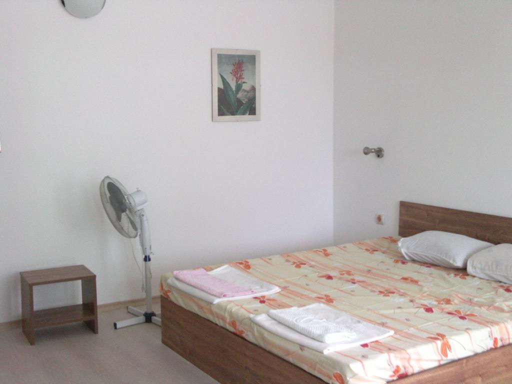 Hotel Neven Primorsko Ngoại thất bức ảnh